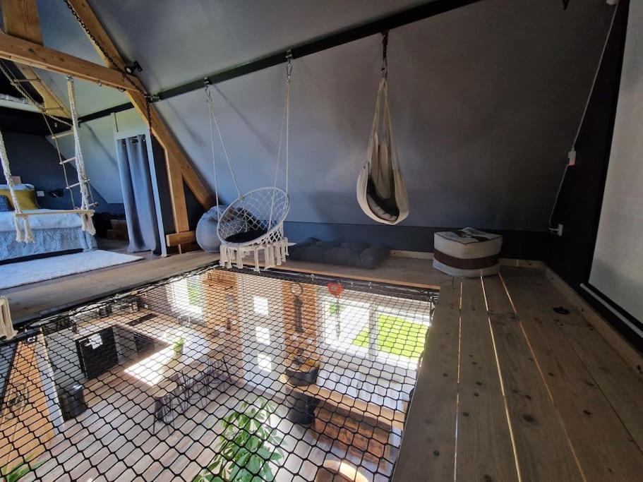 Chalet Industriel Avec Filet Et Spa Sorigny Exterior foto